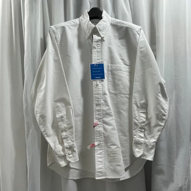 톰브라운/ 블랙 테이핑 화이트 셔츠/ 2