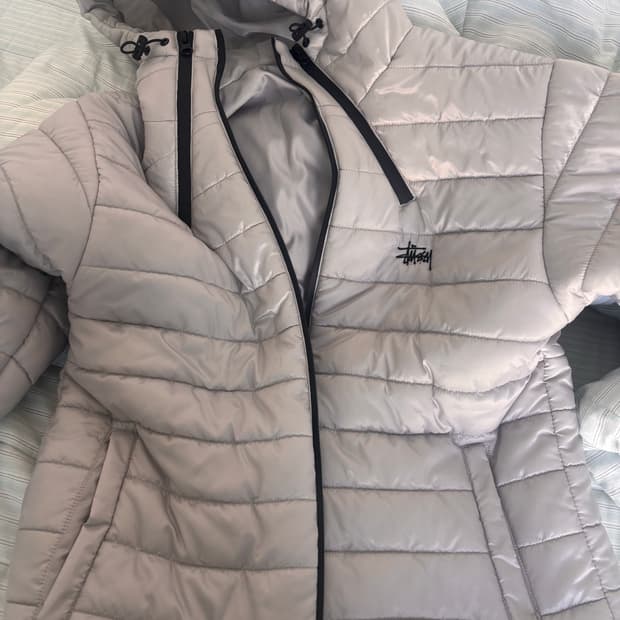 스투시 경량패딩 L