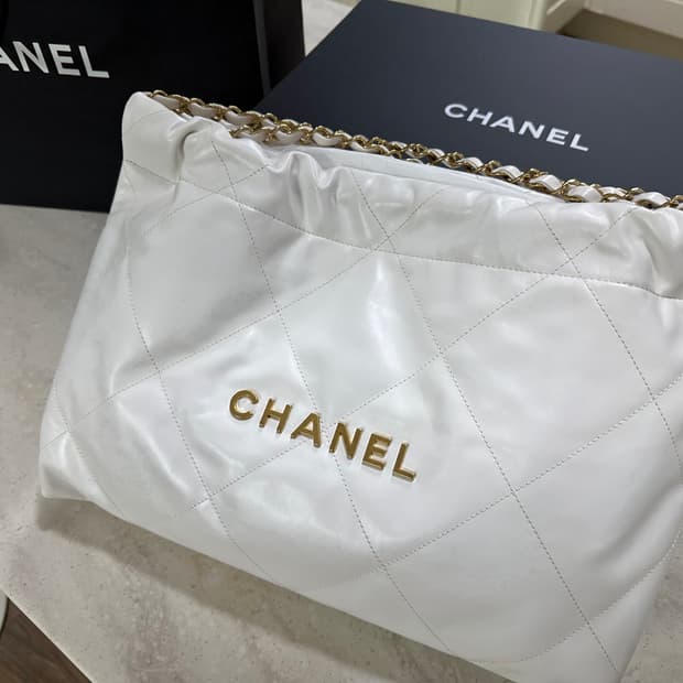 샤넬 AS4486 화이트