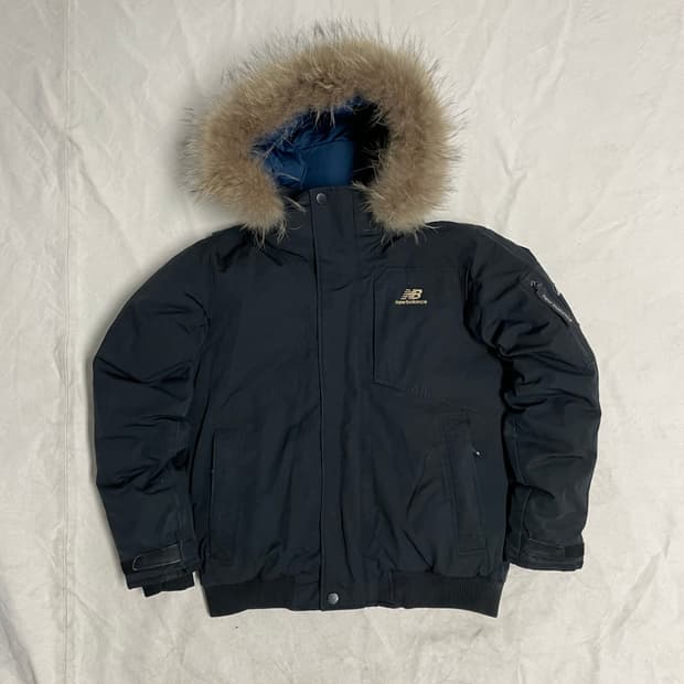 뉴발란스 숏패딩 