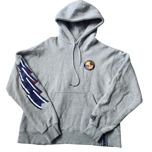 로멘틱크라운 후드티