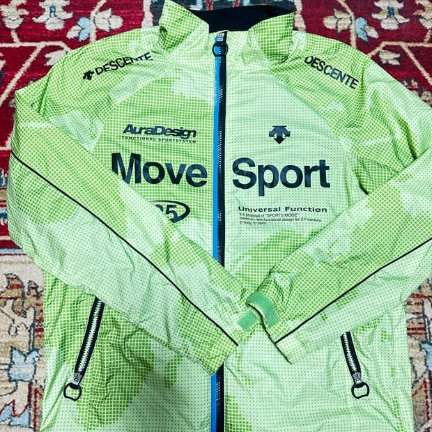 데상트 무브스포츠 바람막이 자켓 그린 M
