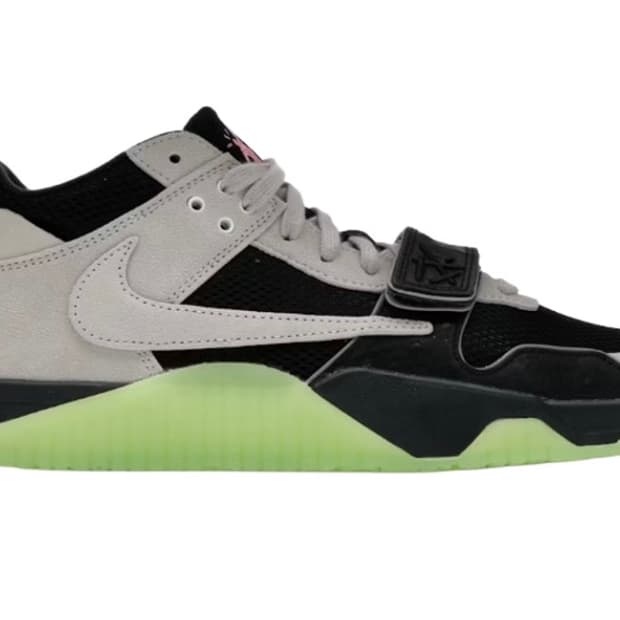 조던 x 트래비스 스캇 x 체이스 B 점프맨 잭 270 팔아요