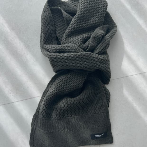 언더커버 니트 머플러