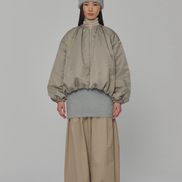 아모멘토 QUILTED REVERSIBLE PADDED JUMPER