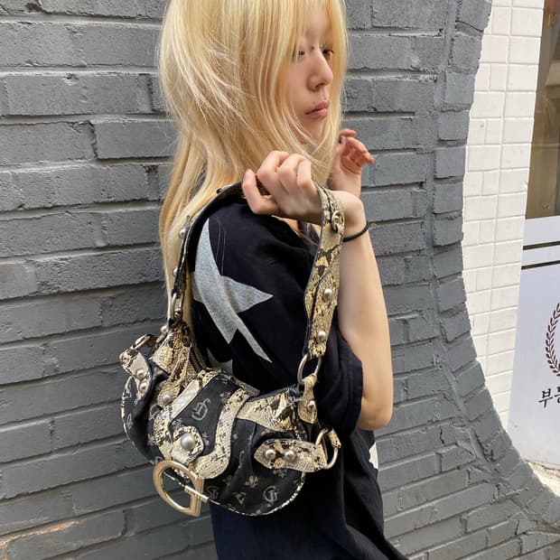 [Guess]2000s Pinterest Rare Python Leath