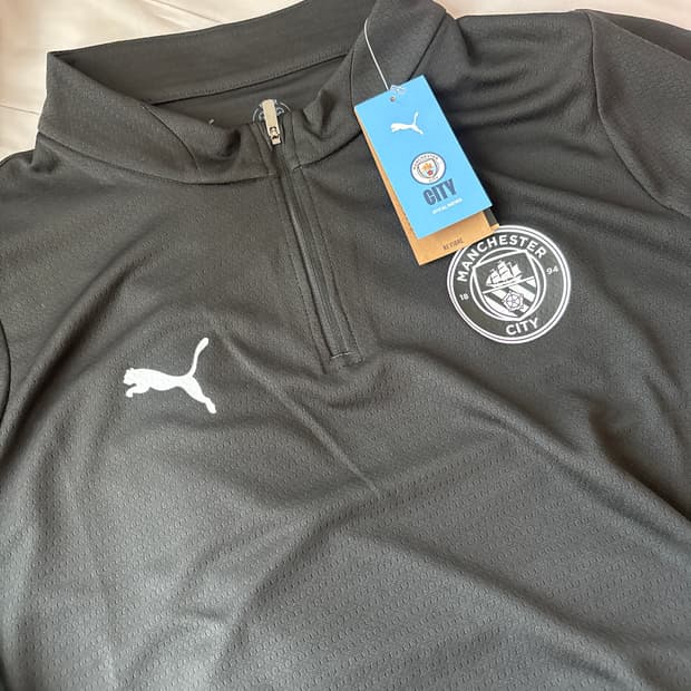 맨시티 트래이닝탑 새상품