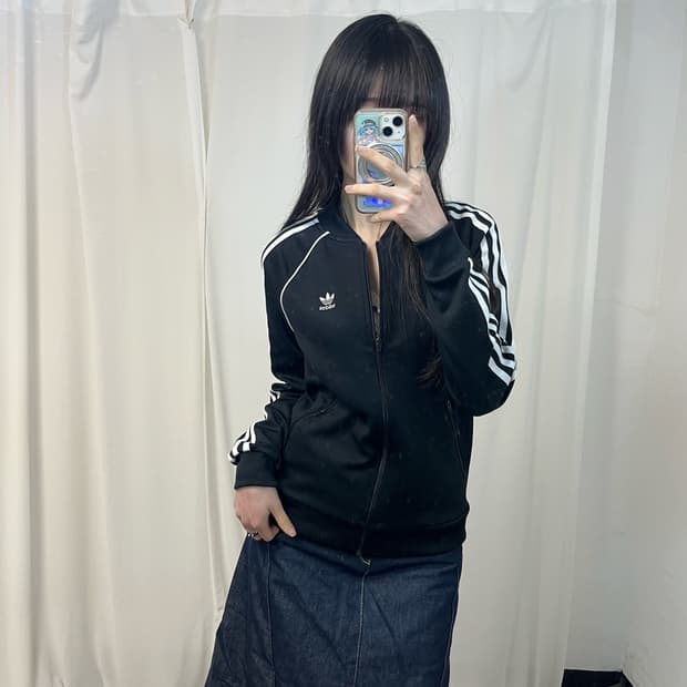 Adidas black Superstar jersey