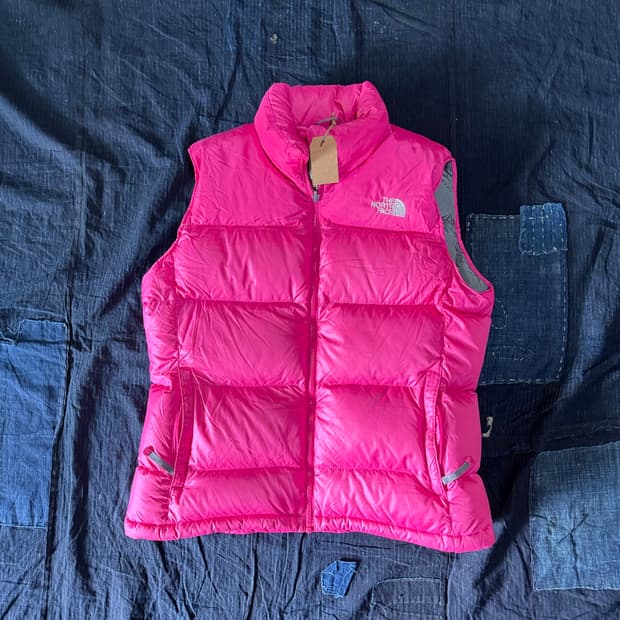 노스페이스 700 눕시 포켓터블 패디드 다운 베스트 90