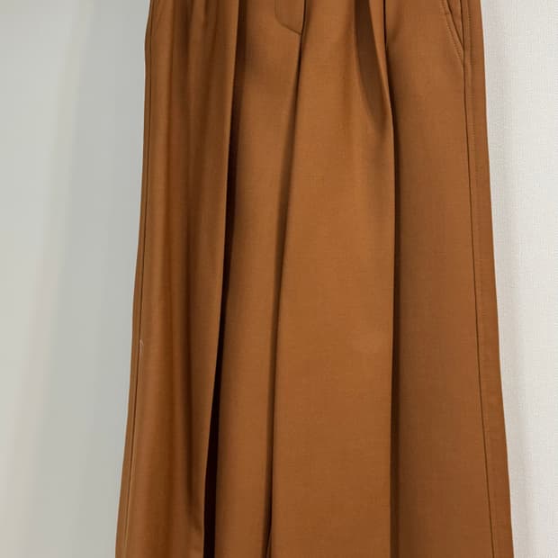 MYEYEKO 핀턱슬랙스 (새상품)