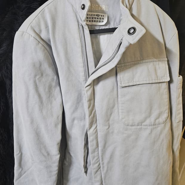 마틴 마르지엘라 자켓 판매합니다