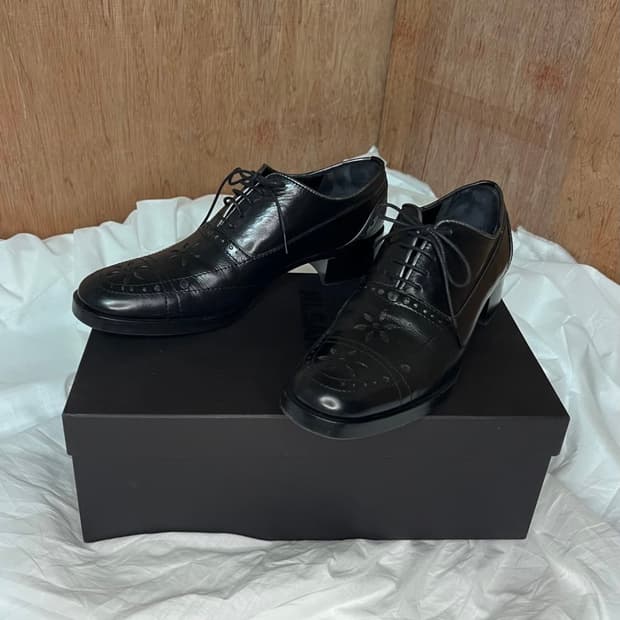 질샌더 플로럴 브로그 레더 더비 슈즈