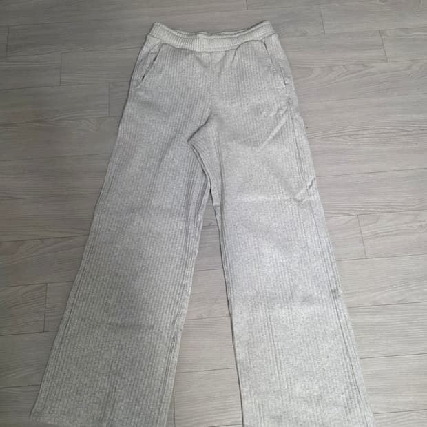 뉴발란스 여성 트레이닝 팬츠 s사이즈