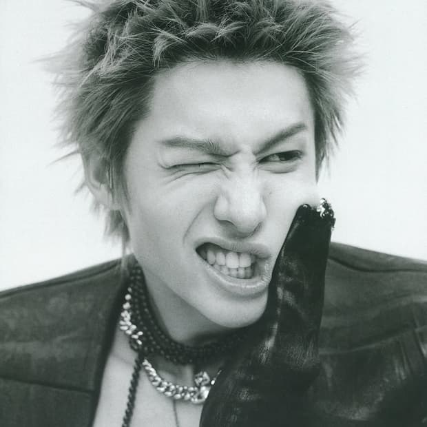 비비안웨스트우드 마틴 초커 목걸이 퍼