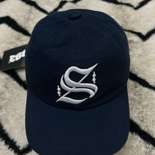 1993 스튜디오 심볼로고 볼캡/네이비