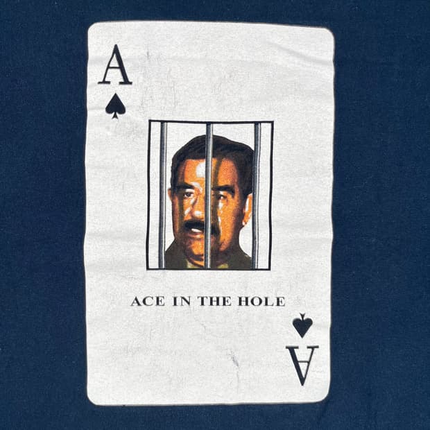 빈티지 Ace In The Hole 사담 후세인 반팔