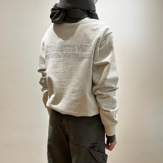 누마레 EE LOGO HOODED SWEATSHIRTS OATMEAL