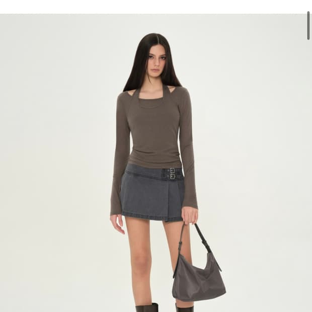 무신사스탠다드 우먼즈 울 텐셀 홀터 레이어드 긴소매 티셔츠 [브라운]