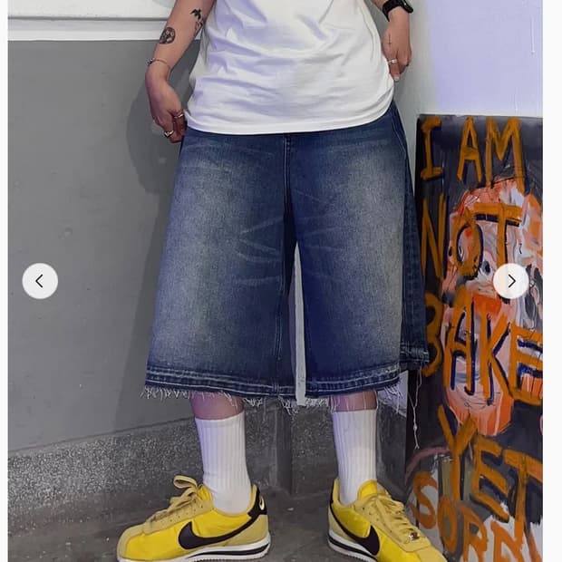 (마틴플랜)
Cut Out Bermuda Denim - BLUE