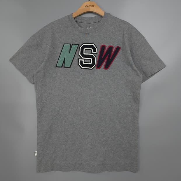 남성용 나이키 Nike NSW 로고 자수 반팔티 M(100)