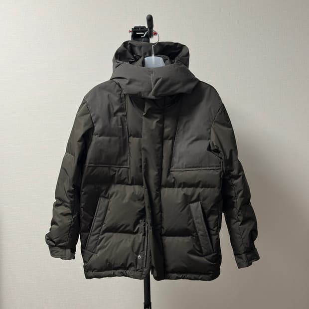 Uniqlo +j 올리브 패딩파카