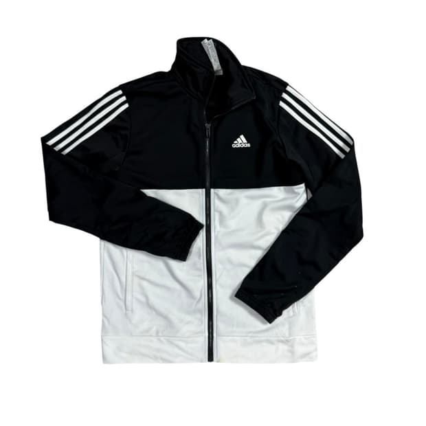 아다다스 트랙탑