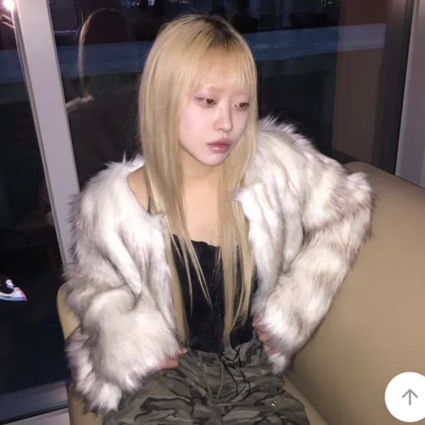 화이트 보세 퍼자켓