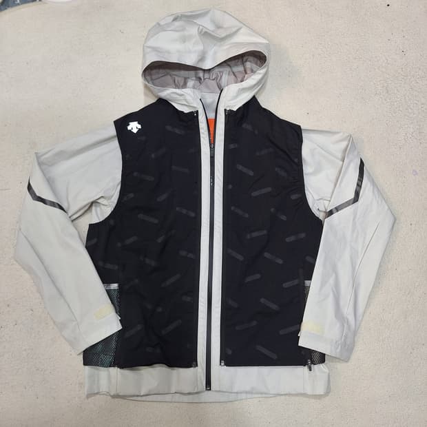 데쌍트  조끼분리 바람막이100