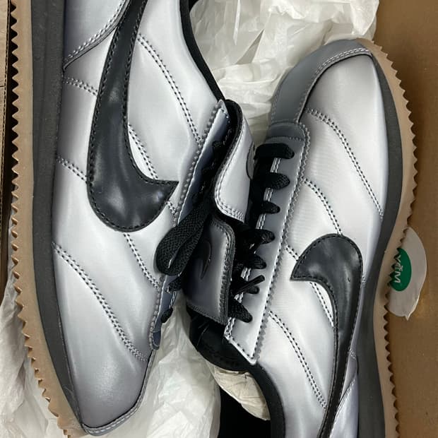 나이키 코르테즈 레더 SE 메탈릭 쿨 그레이 블랙