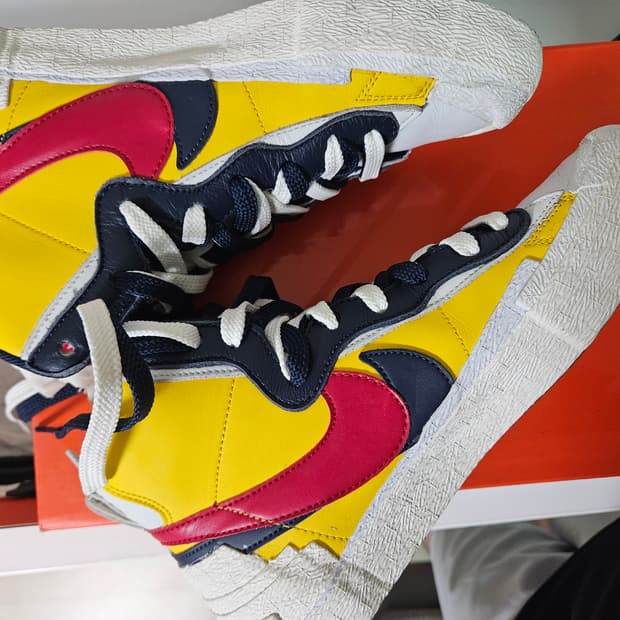 나이키 사아키 블레이저 미드 255