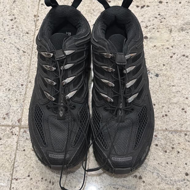 살로몬 운동화 235