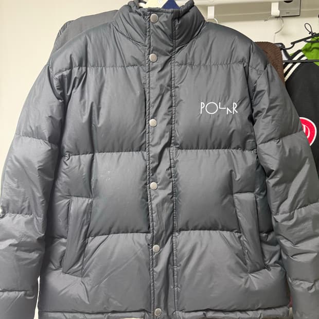 폴라스케이트 구스다운 블랙 패딩