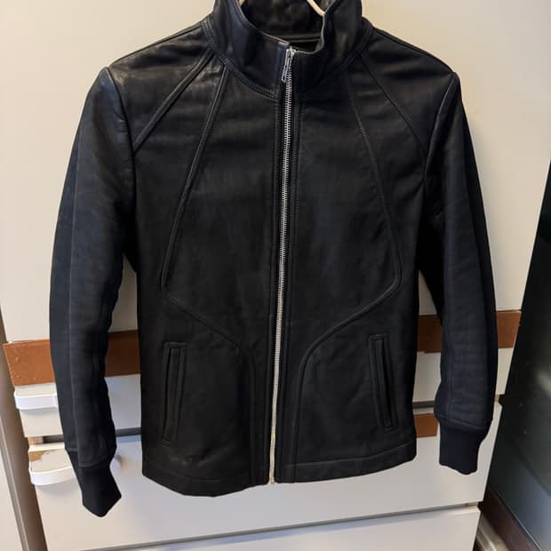 릭오웬스 인타르시아 레더 자켓 48(팔 수선)