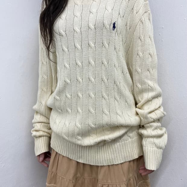 폴로 아이보리 포니 케이블 니트