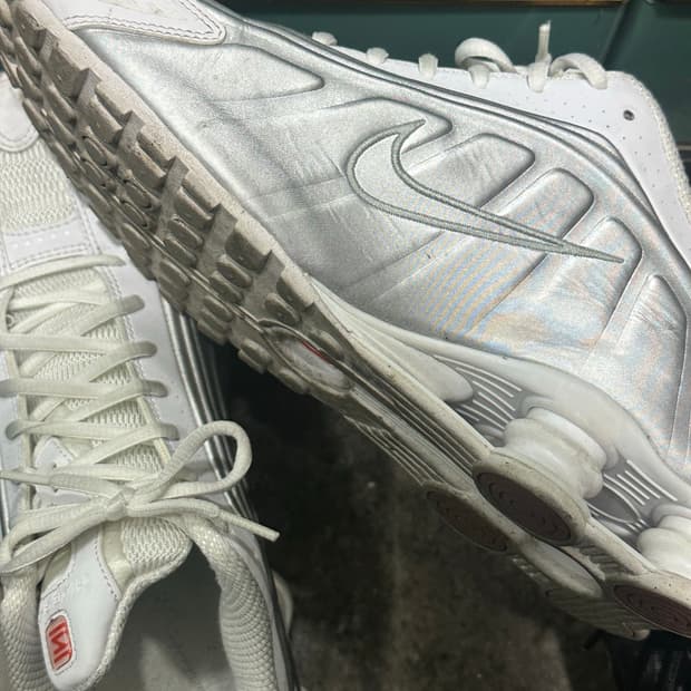 나이키 샥스 R4 화이트 290