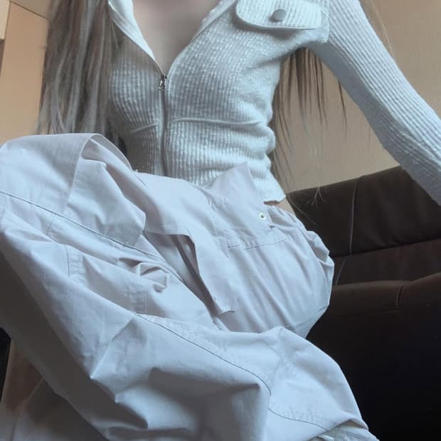 스젠 크롭 후드 집업