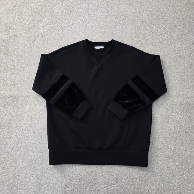 [95] 빈폴 스포츠 벨벳소매 라운드 맨투맨 티셔츠 (미세찢김) 1217