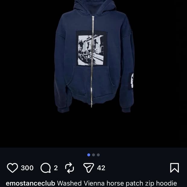 에모스탠스클럽 비엔나 후디 네이비