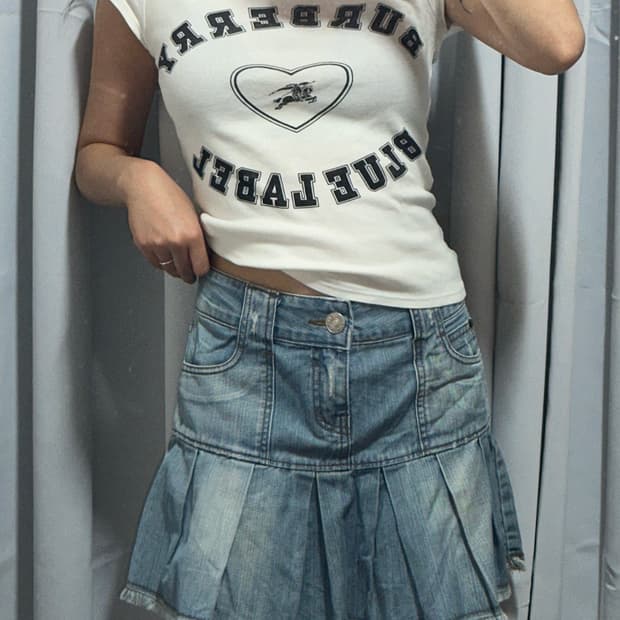 버버리 블루라벨 반팔 데님 플리츠 스커트 코디세트