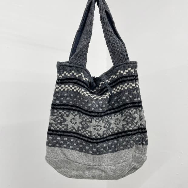 JPN 노르딕 모리 니트백