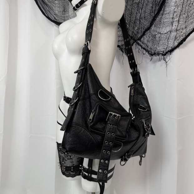 rosenkreuz leather bag