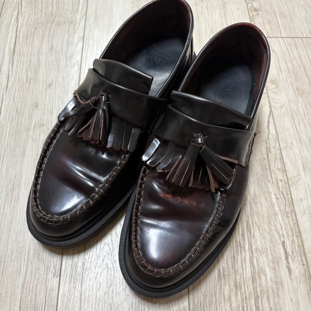 닥터마틴 아드리안 체리우드 280