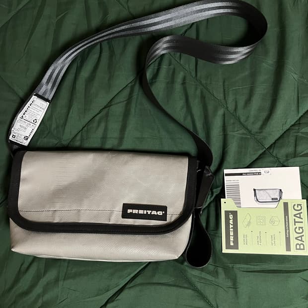 프라이탁 하와이파이브 오 올실버  (민트택 포함)