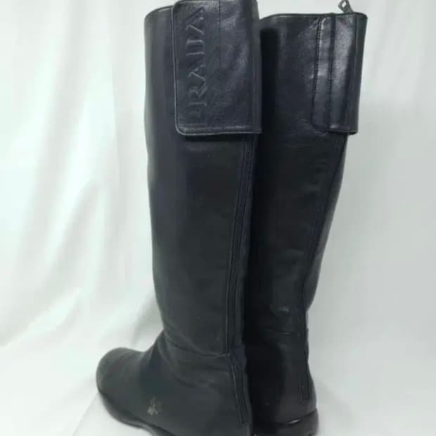 PRADA 블랙 가죽 롱부츠 245mm