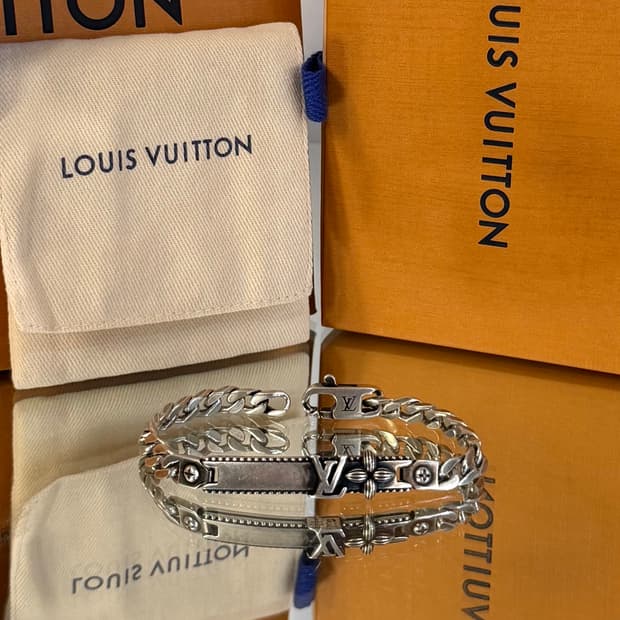루이비통 LV 위스퍼 구르메트 팔찌