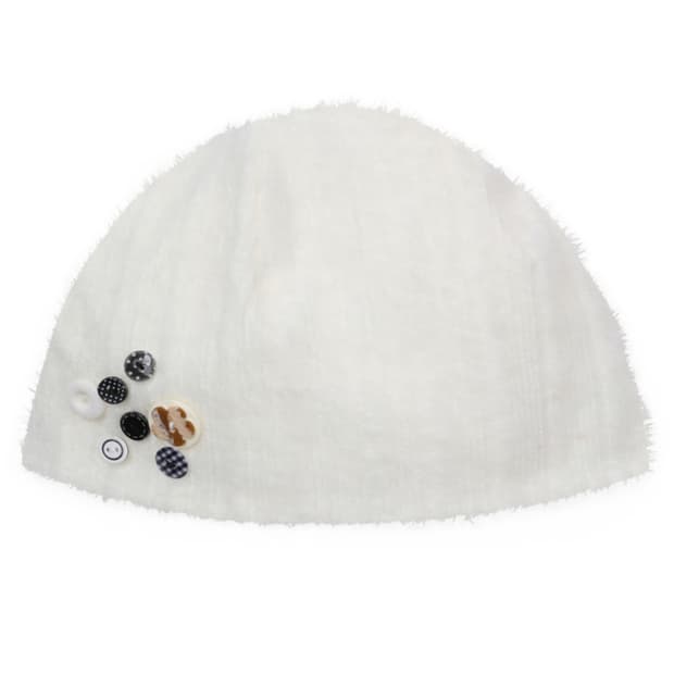 바우프 버튼 플러피 비니 아이보리