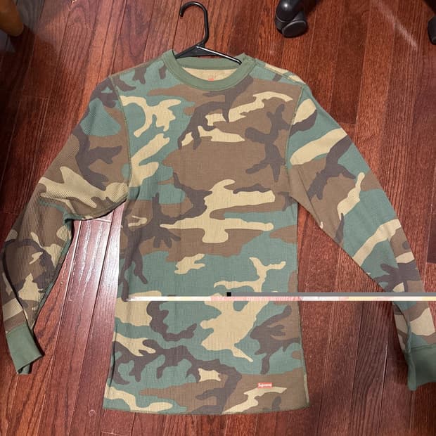 슈프림 헤인즈 써멀 크루 우드랜드 카모