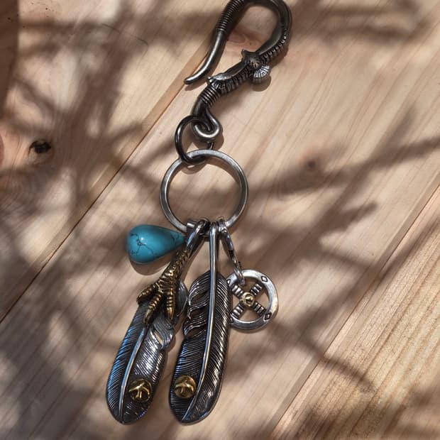 🦅🌵
Native Feather navajo Keyring