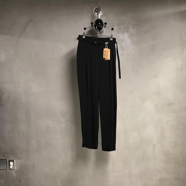 APC 아페쎄 벨트 슬랙스 새상품 36(W)