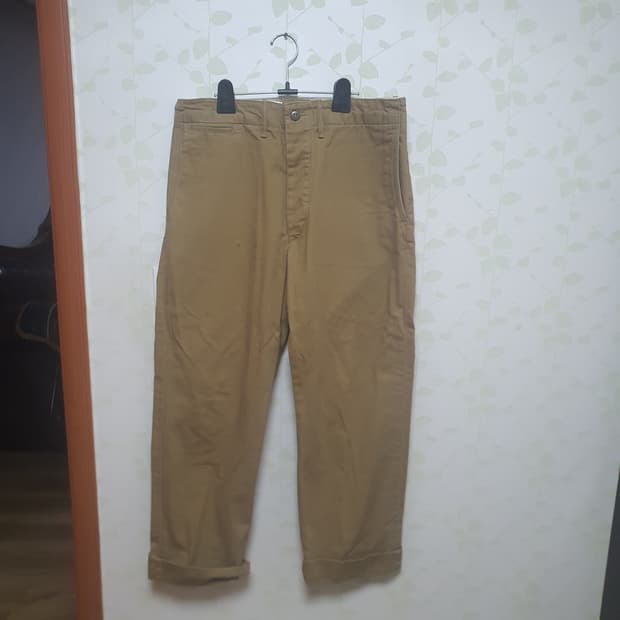 더블알엘 필드치노 팬츠 판매합니다.